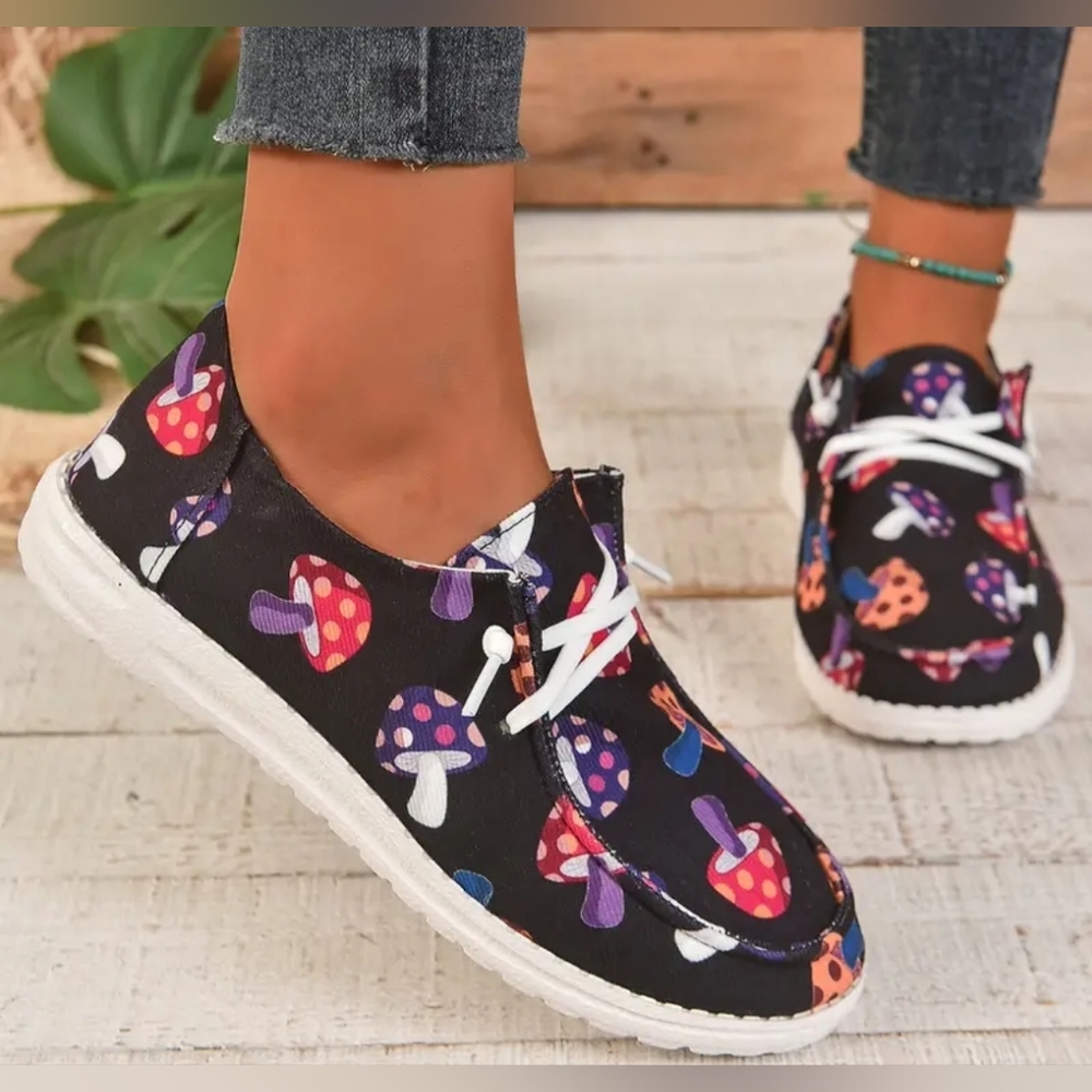Women's Size 10.5 Mushroom Print Lightweight & Comfortable Walking Shoes - Picture 3 of 8